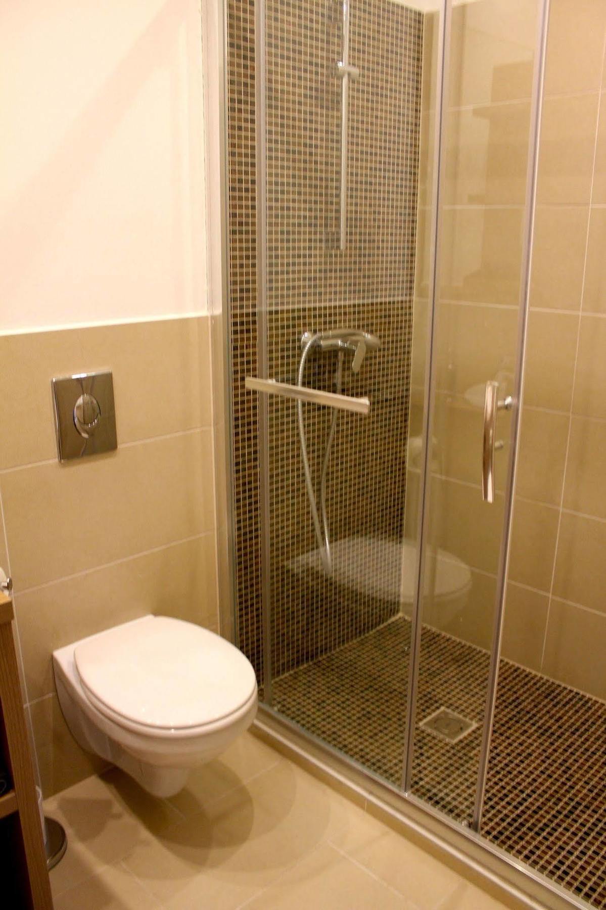 Zafir Apartman Sárvár Екстериор снимка